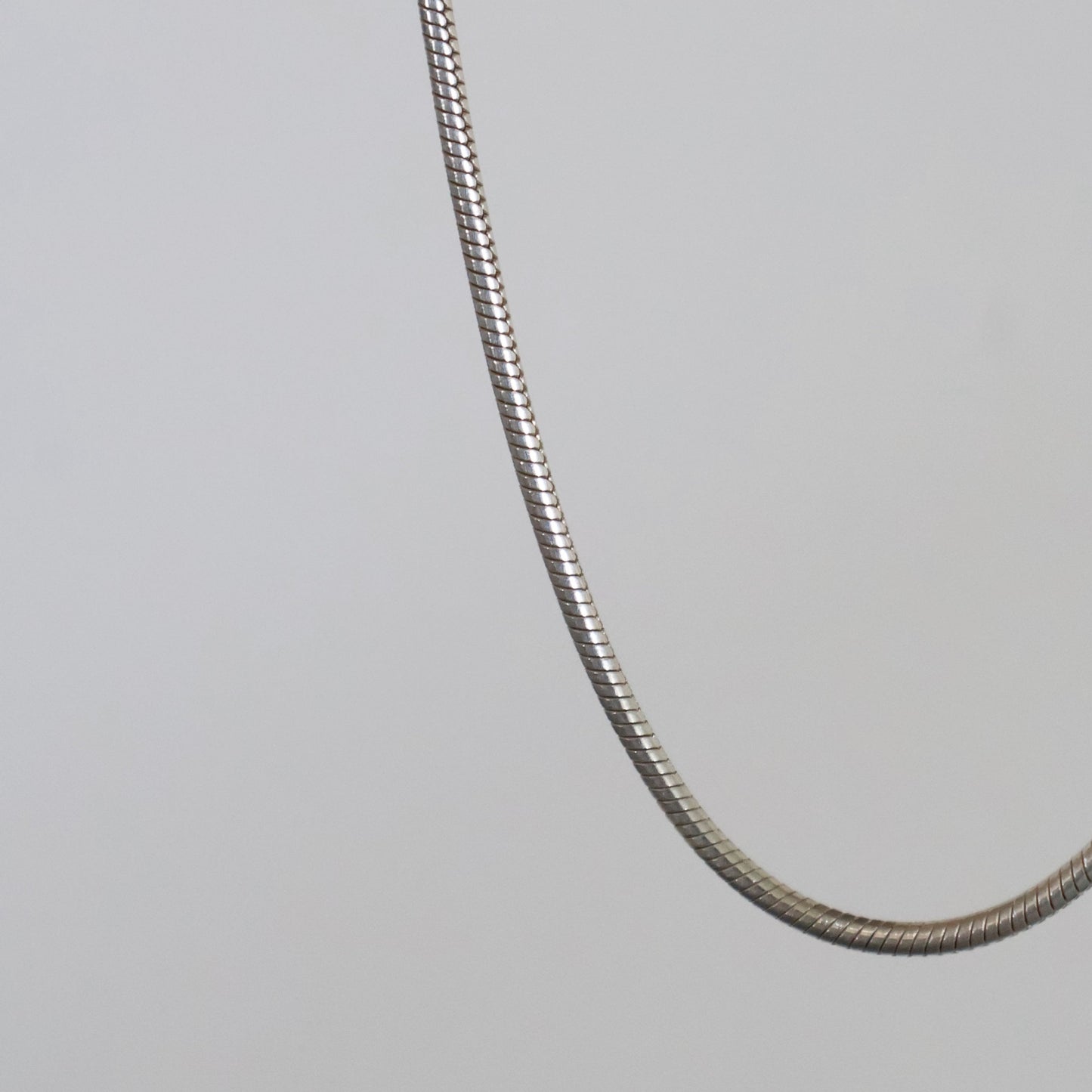 Sterling Silver Round Seamed Snake Chain 16"