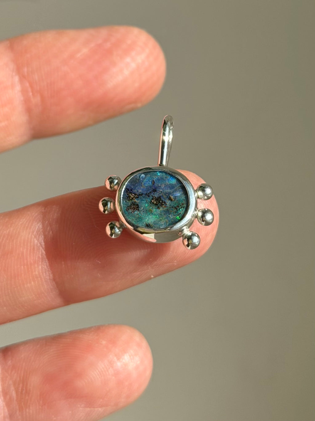 Earthy Aussie opal