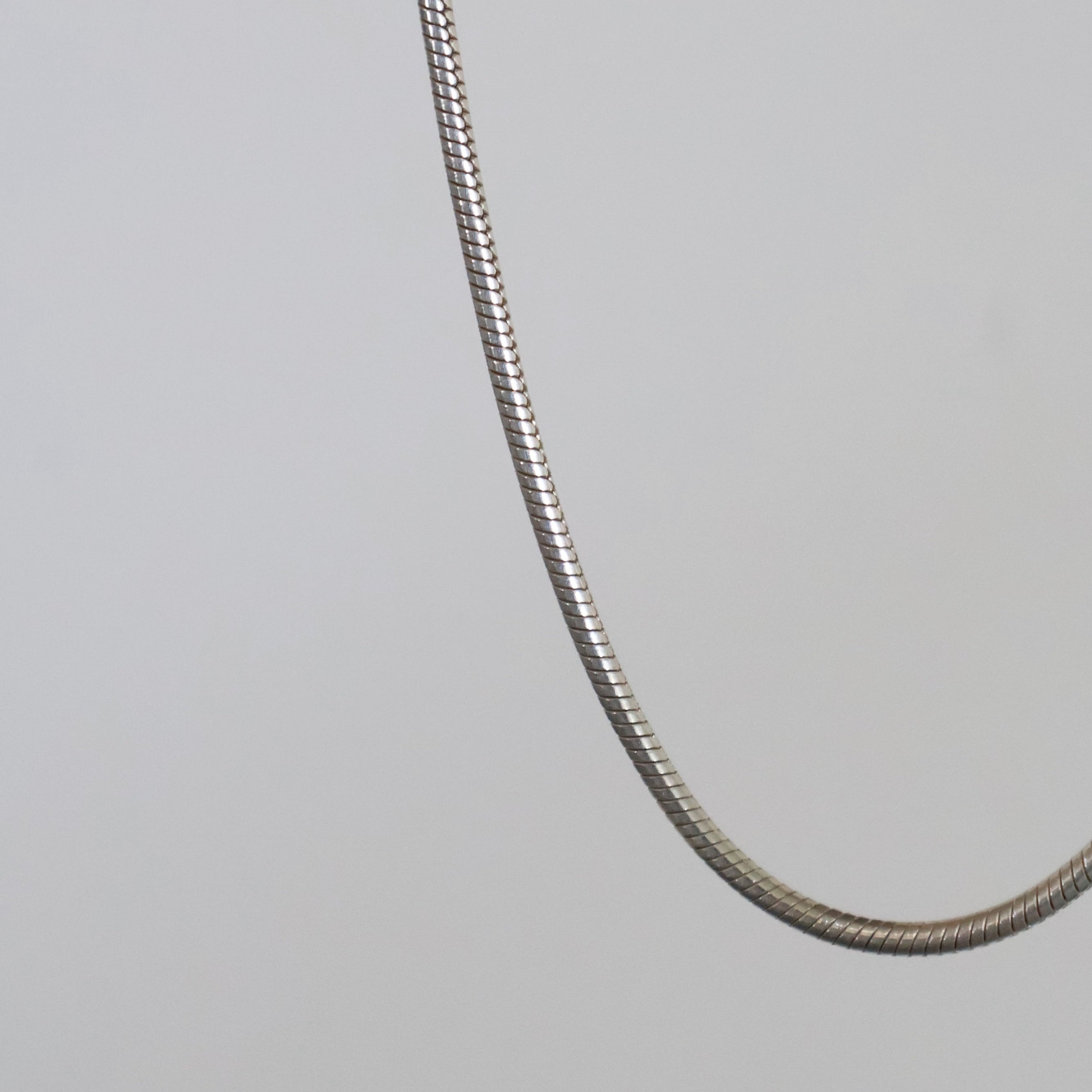 Sterling Silver Round Seamed Snake Chain 16"