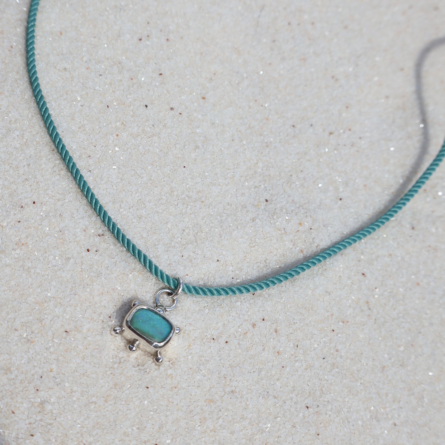 Ocean Blue Charm (A)