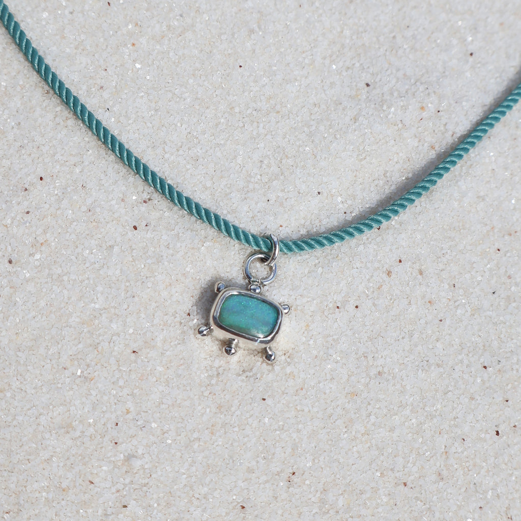Ocean Blue Charm (A)
