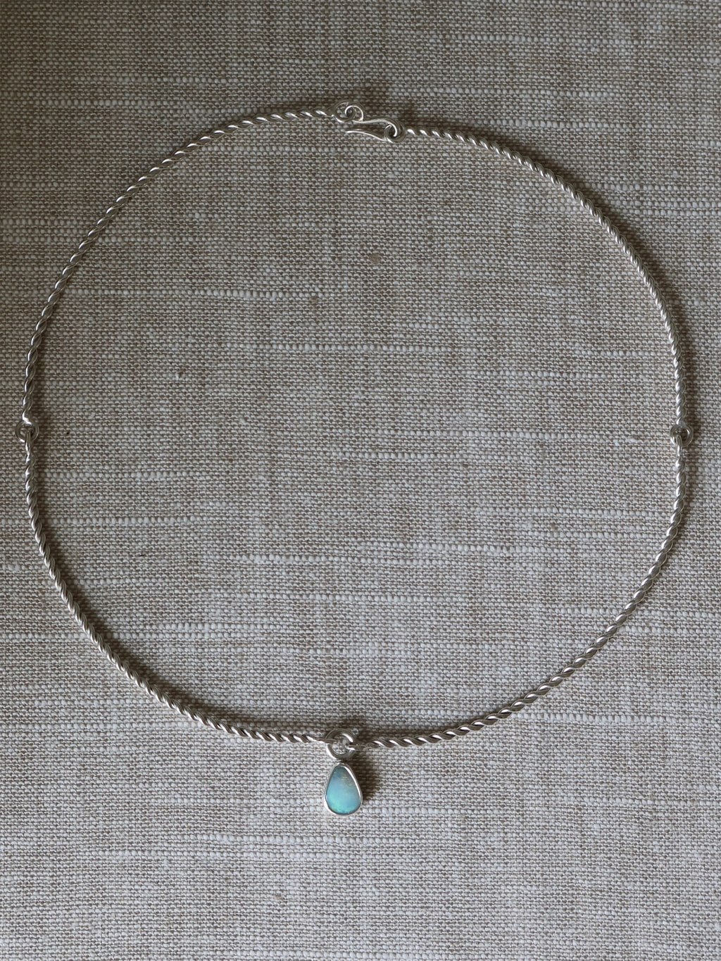 Twisted Chocker