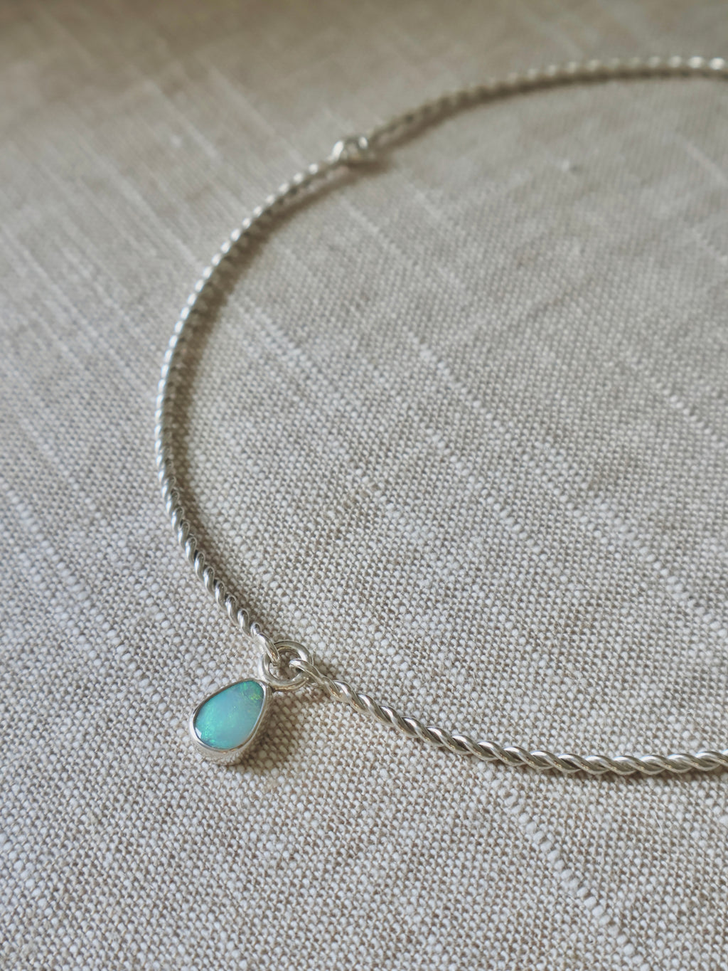 Twisted Chocker