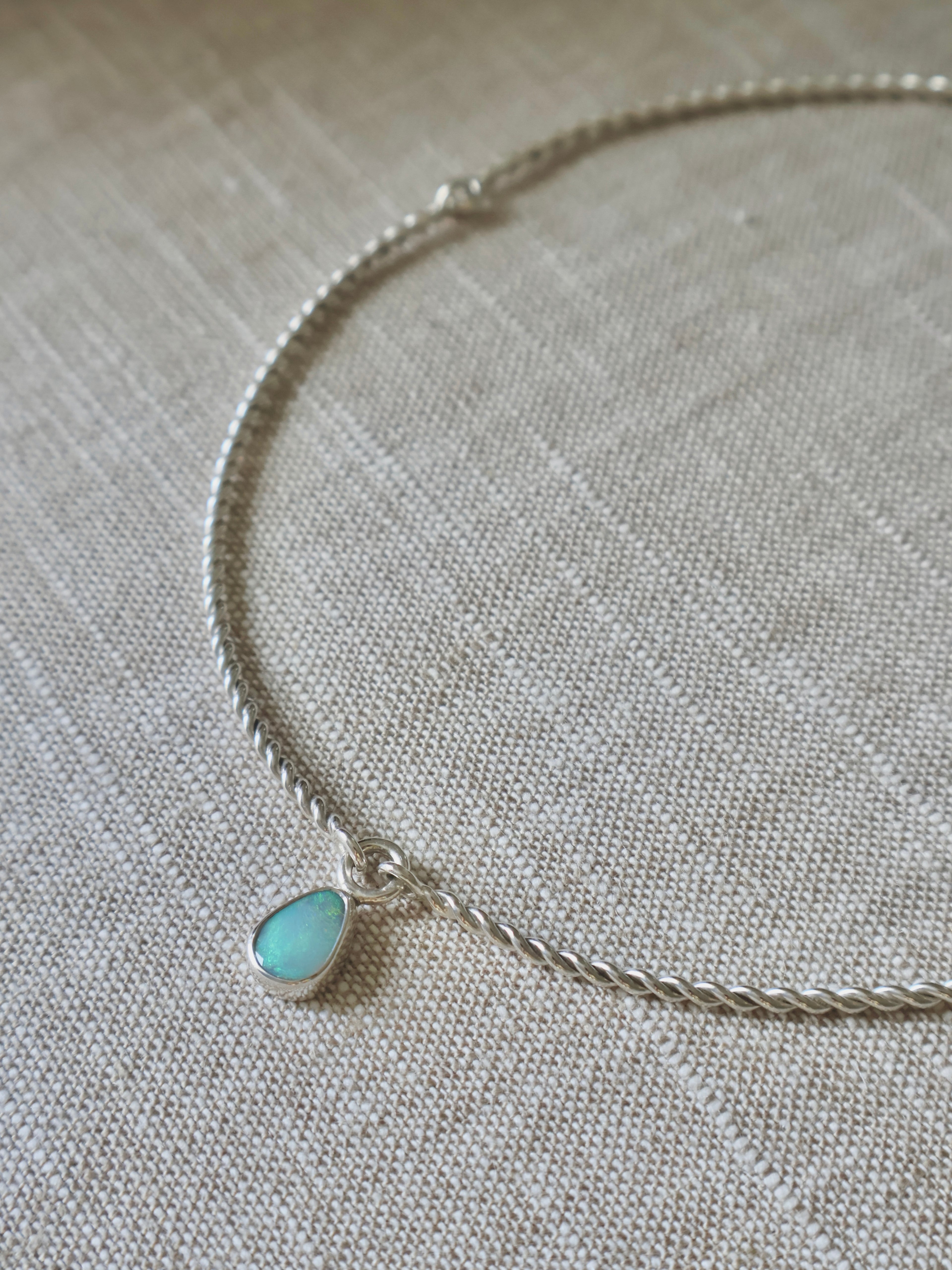 Twisted Chocker